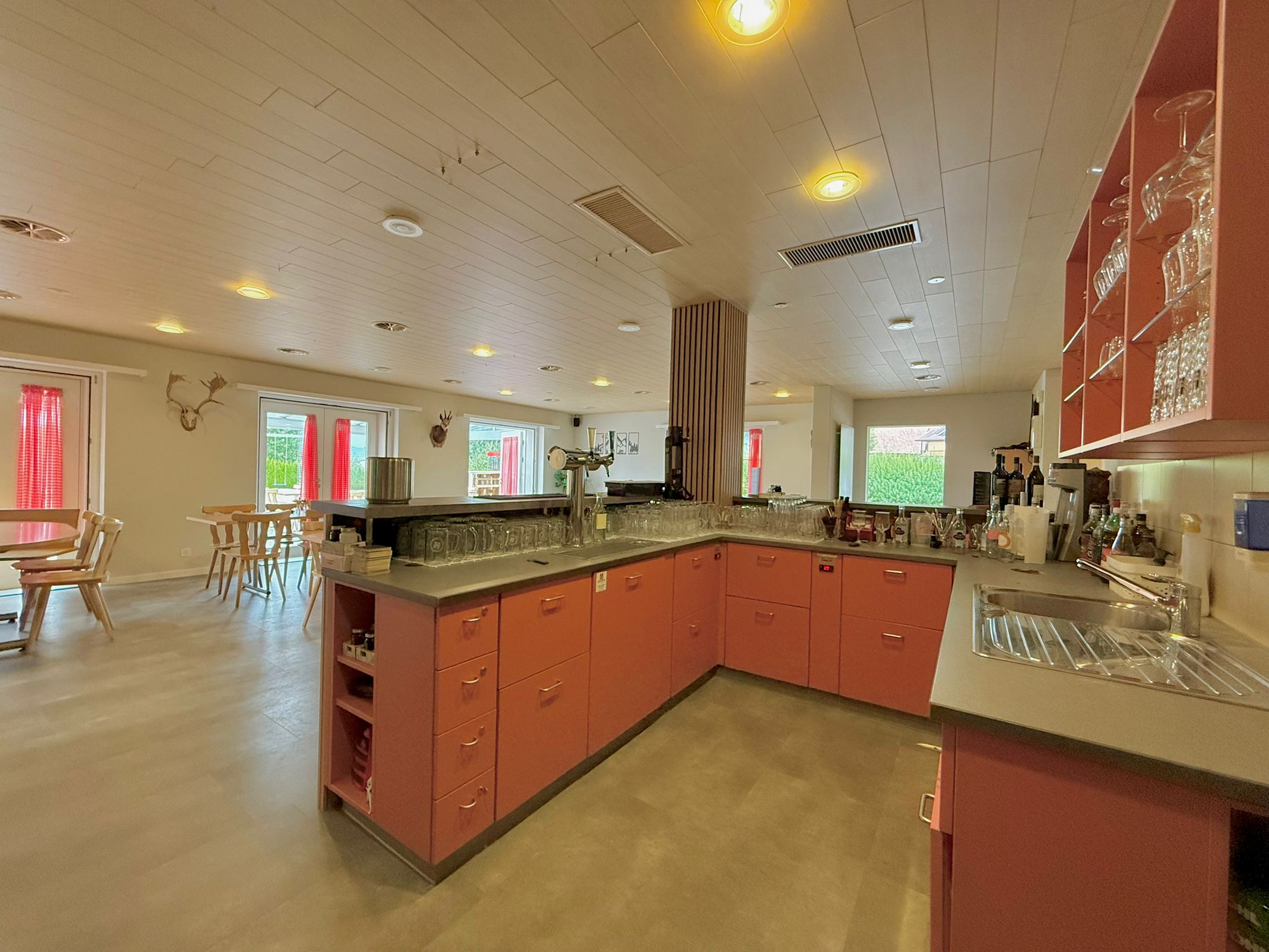 Vielseitige Gewerbefläche in Ettiswil – Stilvoll, flexibel, familienfreundlich - Bild 4