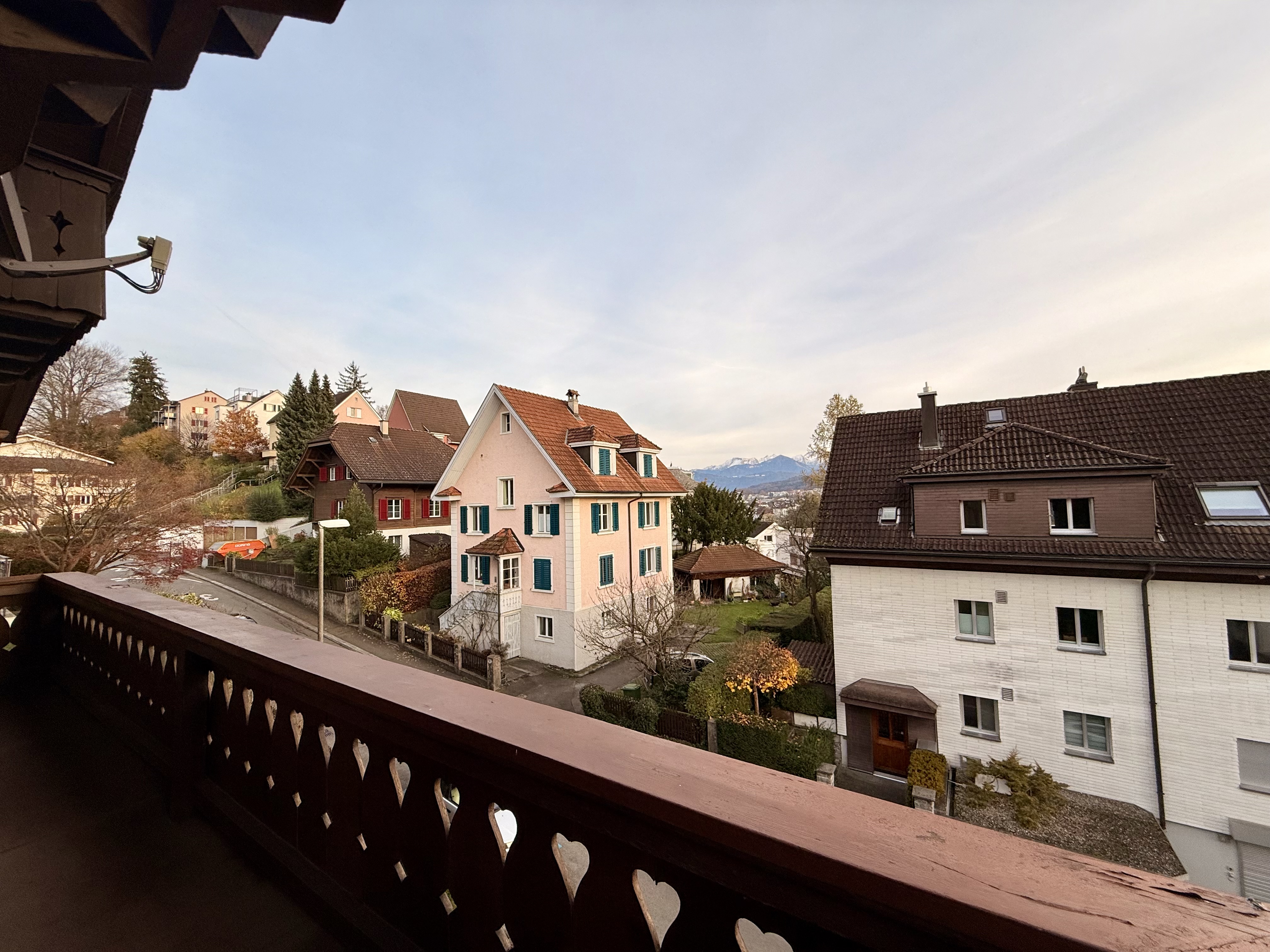 Sonnig und gute Lage, nähe Spital - Bild 2