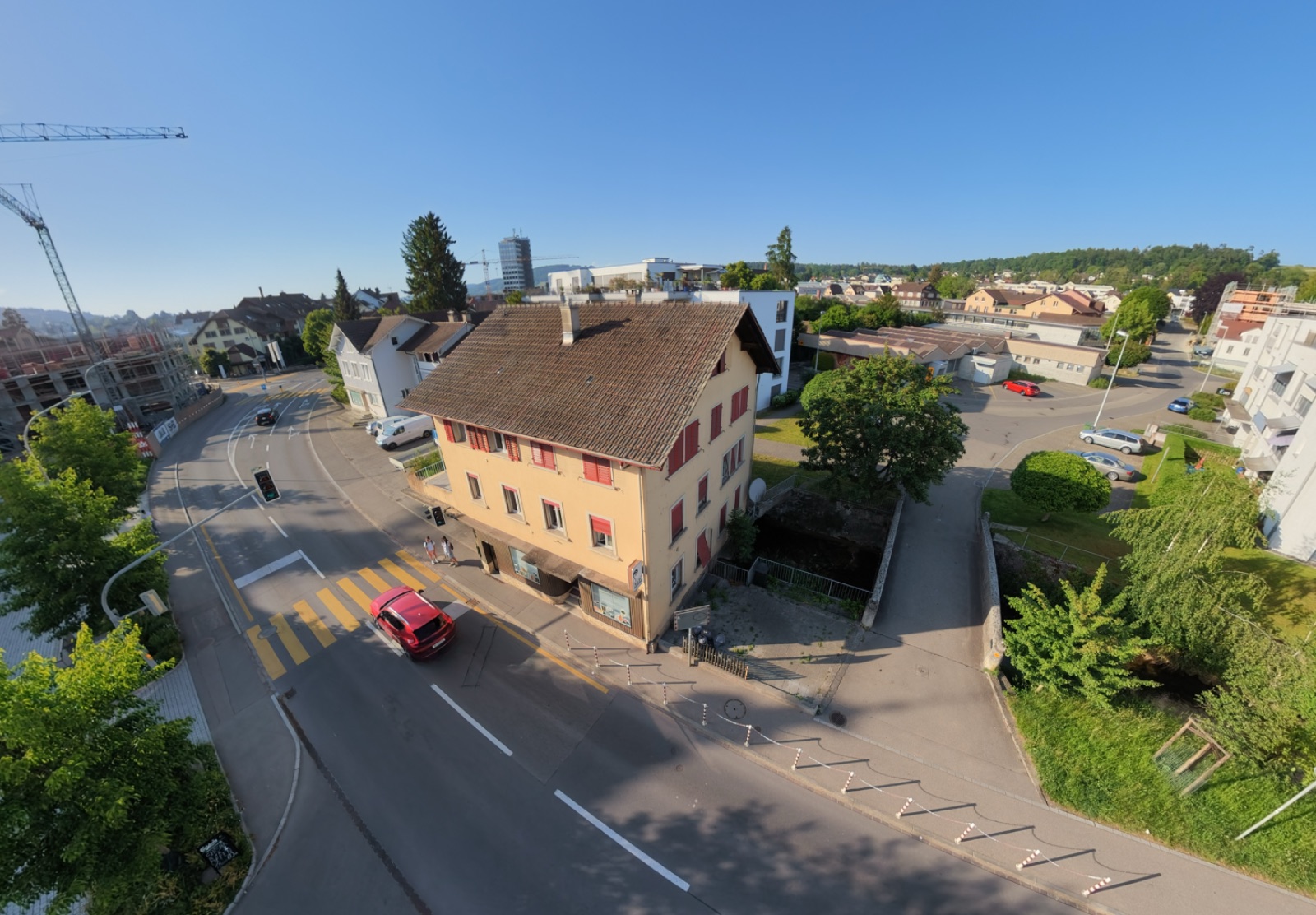 VOLLVERMIETET IM ZENTRUM - Bild 2