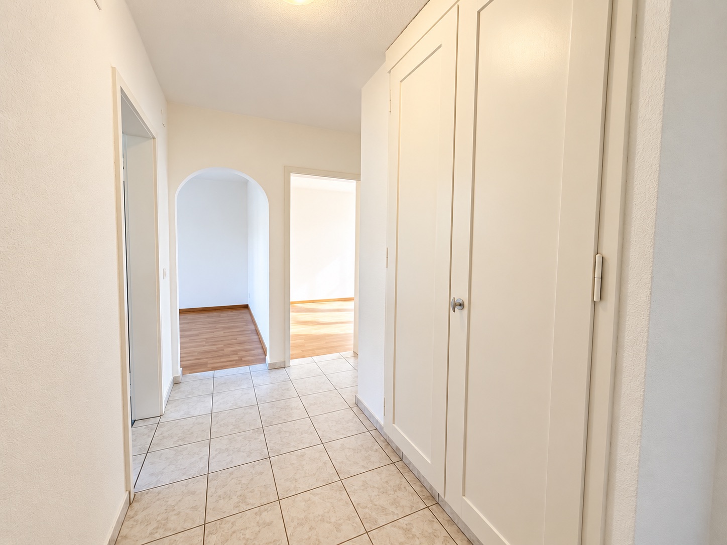 Charmant, Zentral, mit Balkon - Bild 6